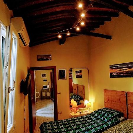 Apt Bright, Quiet! In The Center. Florenţa Exterior foto